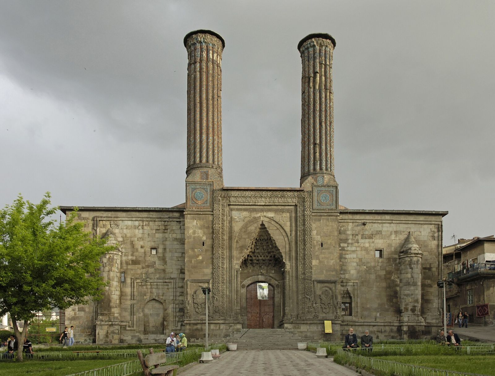 Çifte Minareli Medrese — Erzurum Web Tasarım